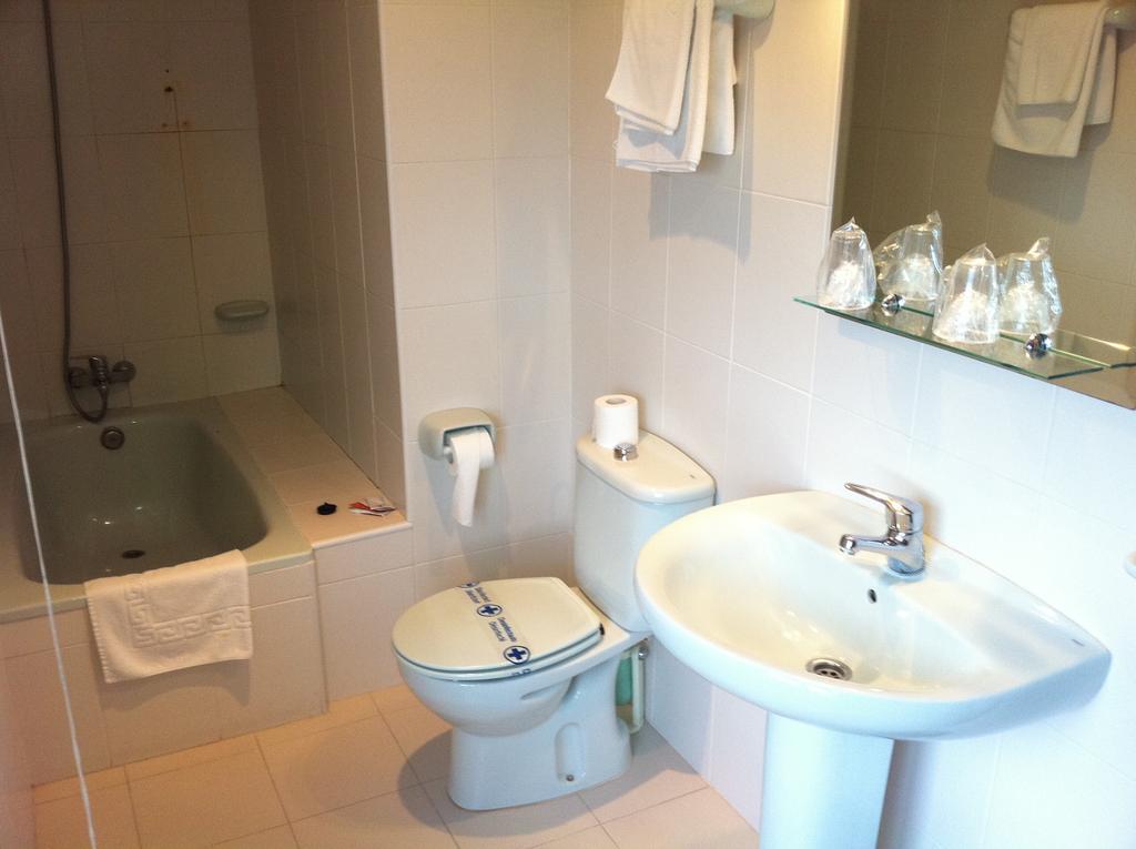 Don Hotel Cangas do Morrazo Room photo